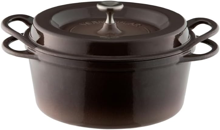 Vermicular Oven Pot | Non-Toxic Enameled Cast Iron Pot | 22cm (3.7 Qt) | Oven-safe | Induction-compatible | Dutch Oven | Made in Japan | Serves 3-4 | Pearl Brown