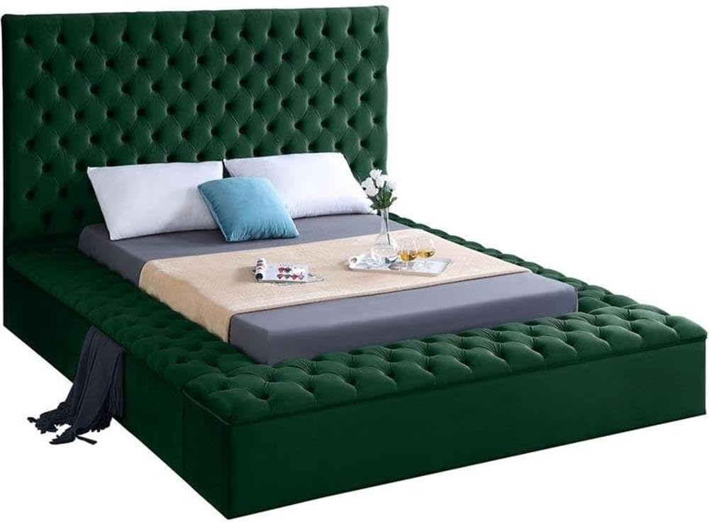 Meridian Furniture Bliss Collection Modern | Contemporary Velvet Upholstered Bed with Deep Button Tufting and Storage Compartments in Rails and Footboard, Green, Queen