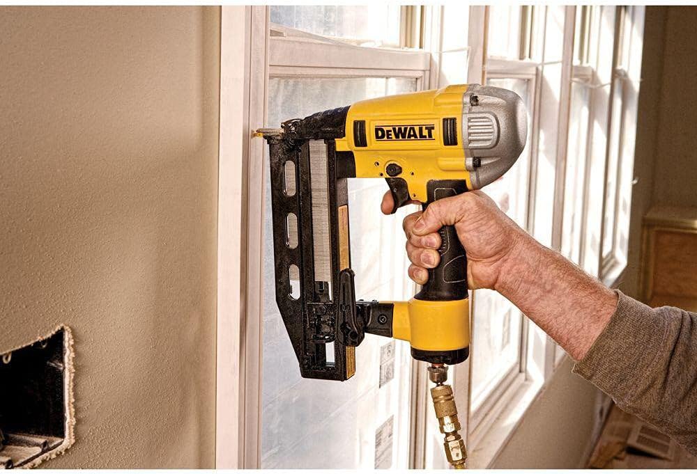 Dewalt DWFP71917R Precision Point 16-Gauge 2-1/2 in. Finish Nailer (Renewed)