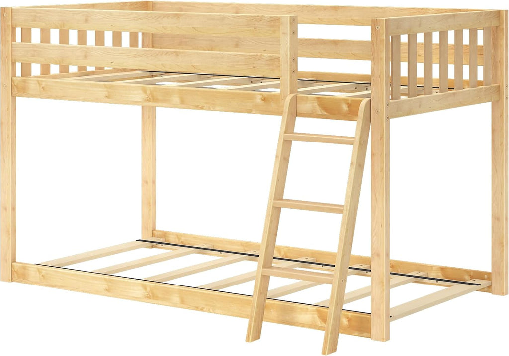 Max & Lily Fundamental Twin Low Bunk Bed, Kids Solid Wood Modern Bed Frame with Strong Wooden Slats, Non-Toxic Finishes, High Weight Capacity, Natural