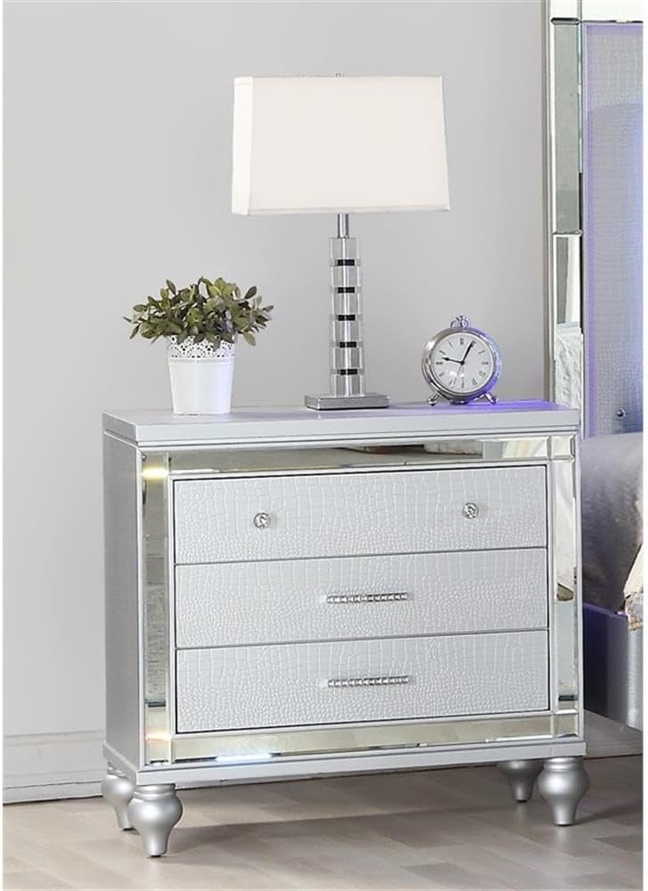 Sterling Full 4 PC LED Bedroom Set Made with Wood in Silver Color