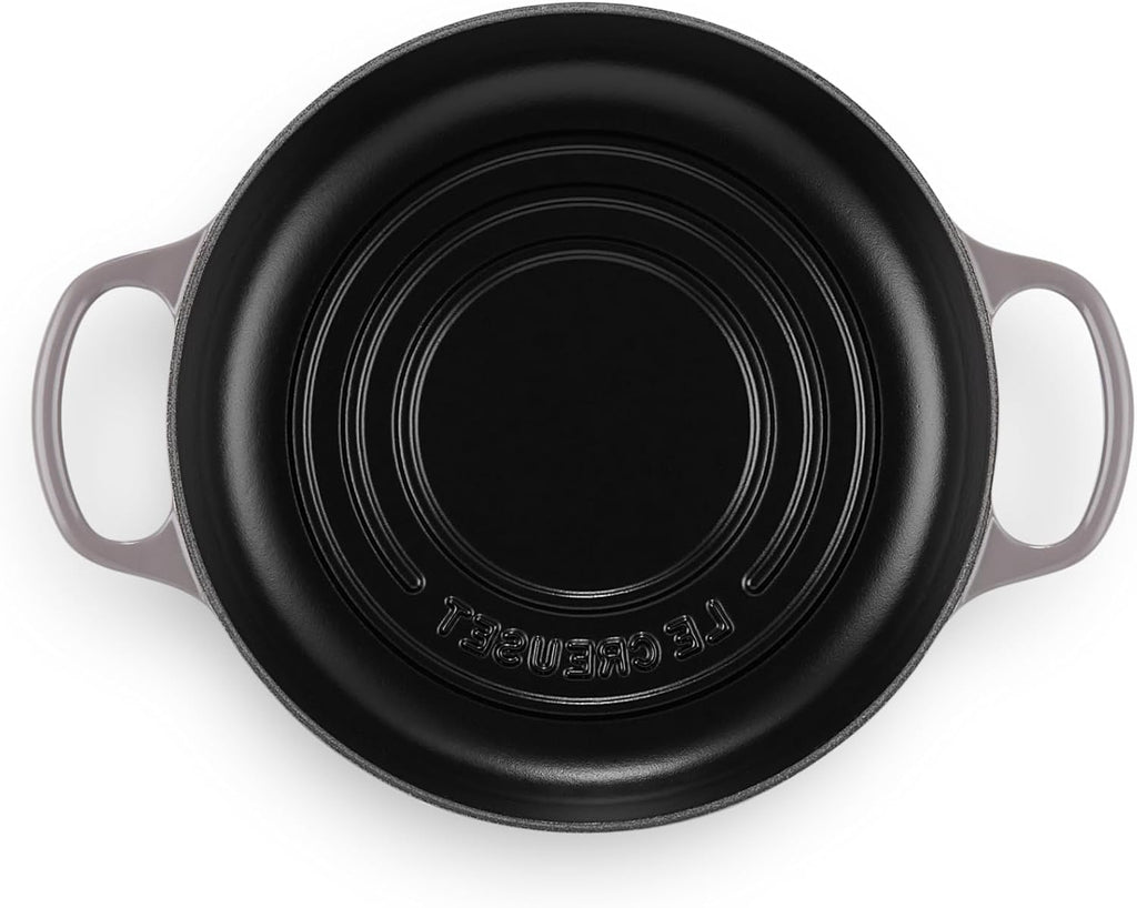 Le Creuset Enameled Cast Iron Signature Round Bread Oven, 9.5 inch, Oyster