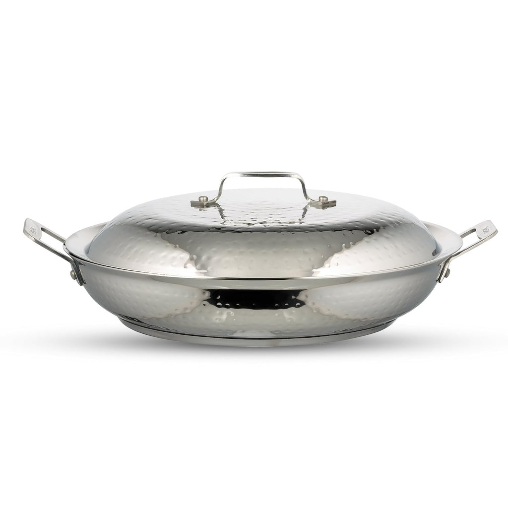 Bon Chef 60006HF Stainless Steel Induction Bottom Cucina 13' Braiser Pan with Lid, Hammered Finish, 3-1/2 Quart Capacity, 16-19/32' Length x 13-3/32' Width x 5-19/32' Height