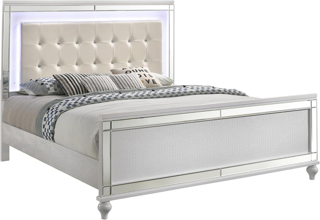 New Classic Furniture Valentino Wood Queen Bed, White