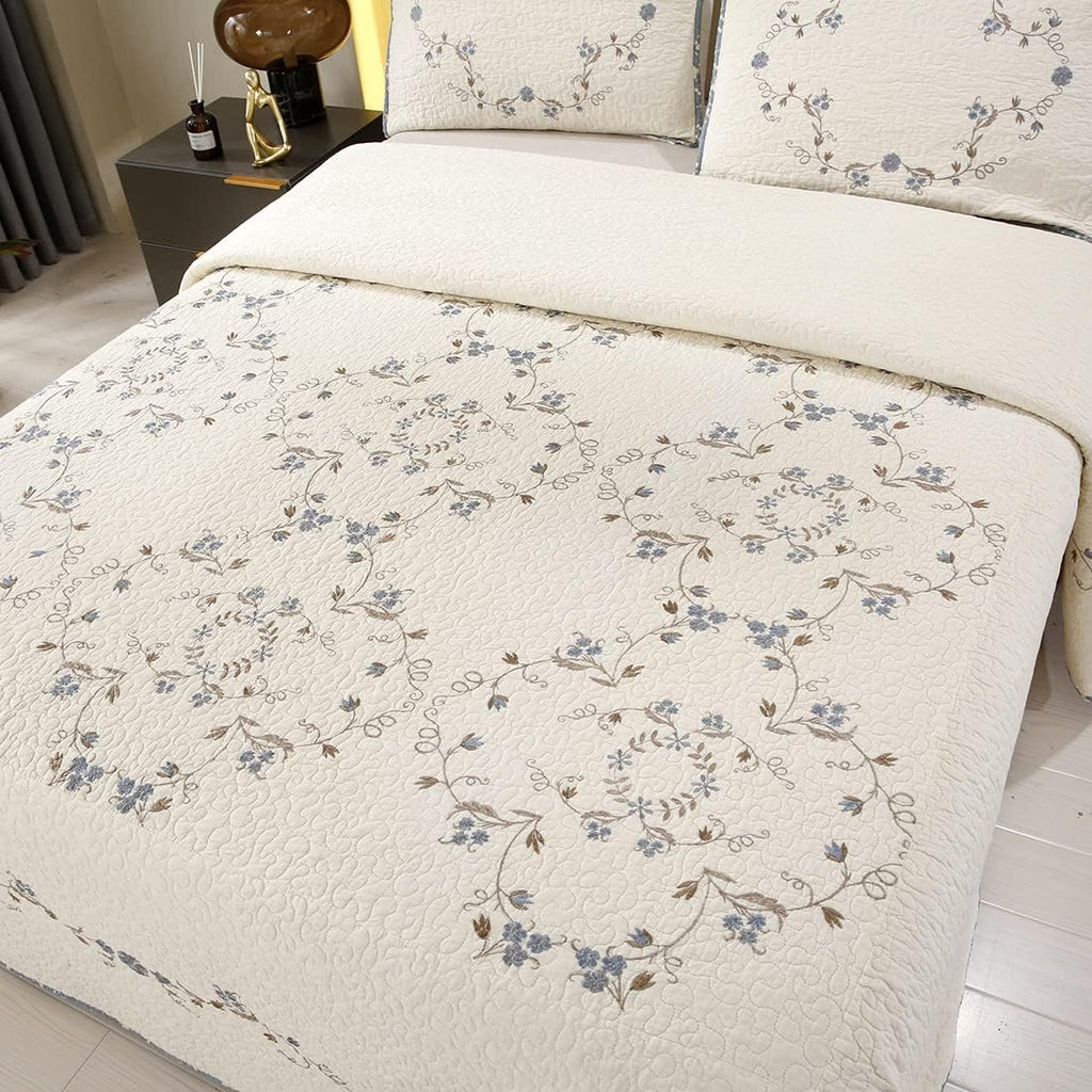 vctops 3-Piece Elegant Floral Embroidered Bedspread Coverlet Set 100% Cotton Reversible Patchwork 1 Quilt and 2 Pillow Shams Full/Queen, Flower B