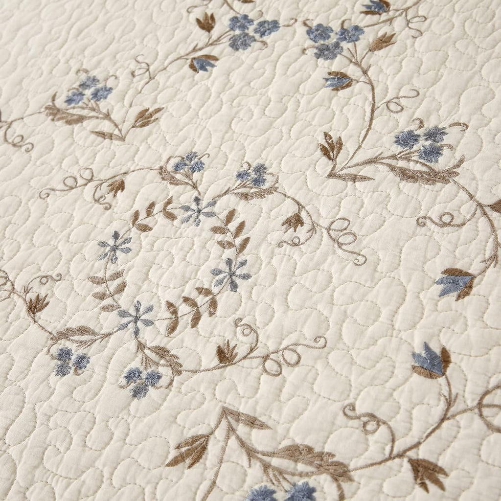 vctops 3-Piece Elegant Floral Embroidered Bedspread Coverlet Set 100% Cotton Reversible Patchwork 1 Quilt and 2 Pillow Shams Full/Queen, Flower B
