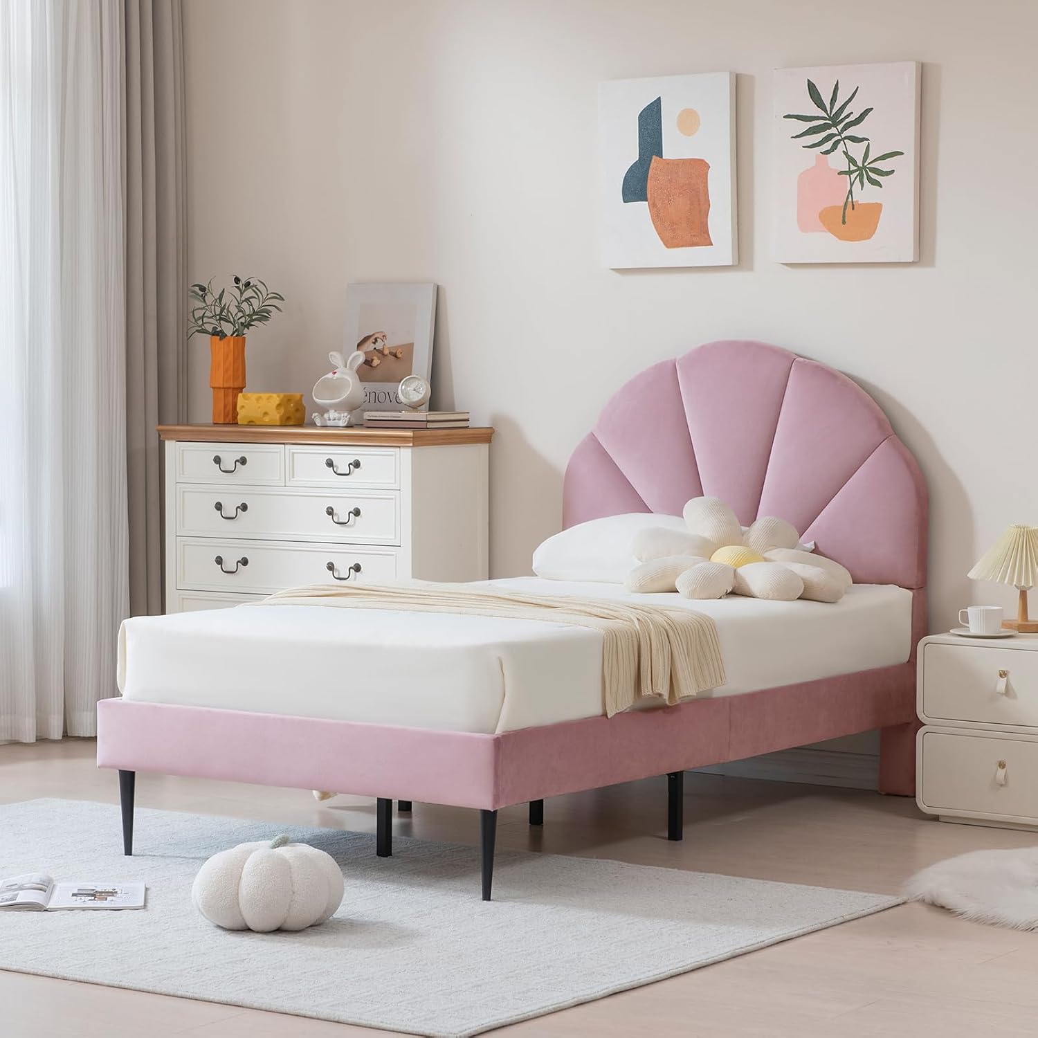 VELOCAVA Pink Twin Bed with Seashell Headboard, Velvet Upholstered Platform Bed Frame for Girls Kids with Wooden Slats Support, No Box Spring Needed, Easy Assembly, Princess Pink Bed