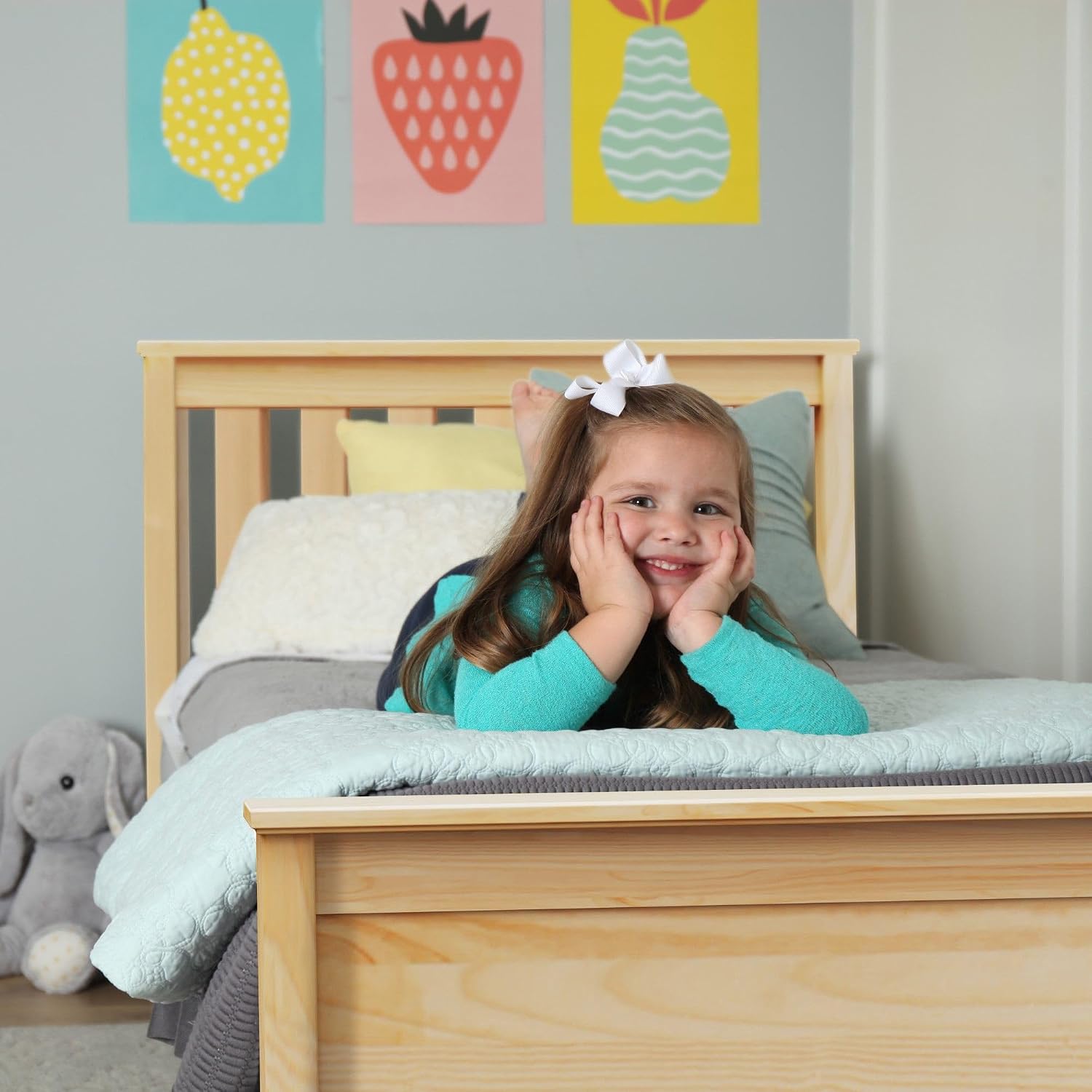 Max & Lily Classic Twin Bed, Slatted Headboard, with Storage Drawers, Natural