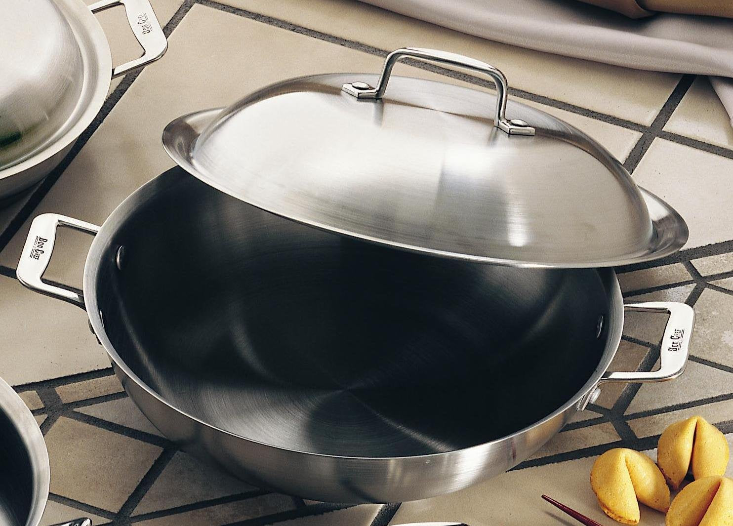 Bon Chef 60006 Stainless Steel Induction Bottom Cucina 13' Braiser Pan with Lid, 3-1/2 Quart Capacity, 16-19/32' Length x 13-3/32' Width x 5-19/32' Height
