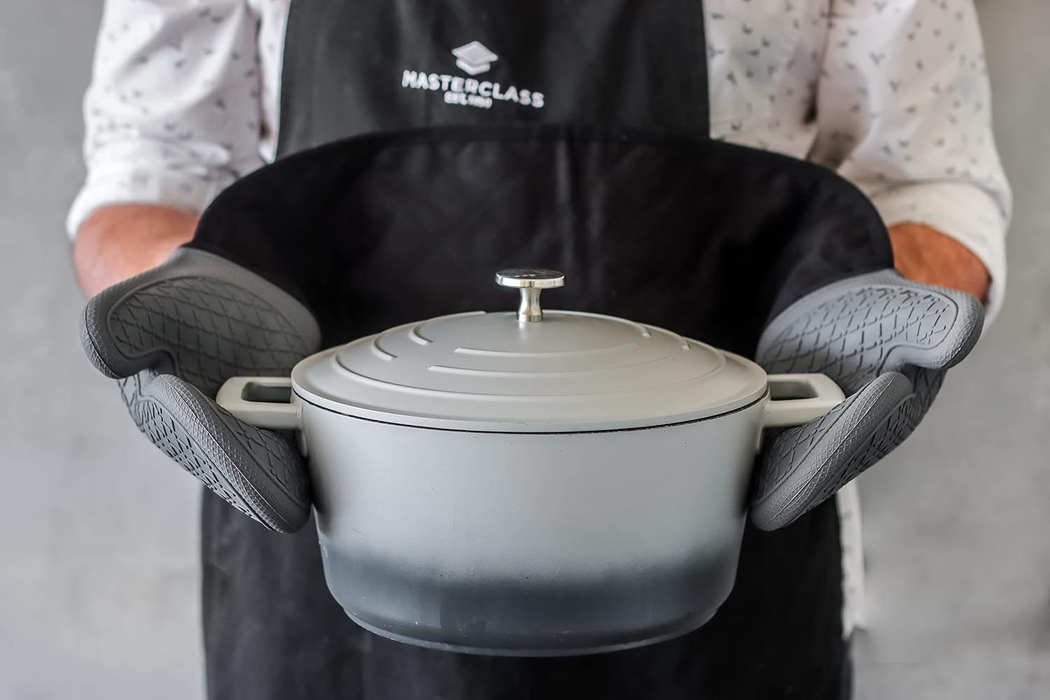 MasterClass Cast Aluminium Casserole Dish, Grey Ombre, 28cm/5Litre, Gift Boxed