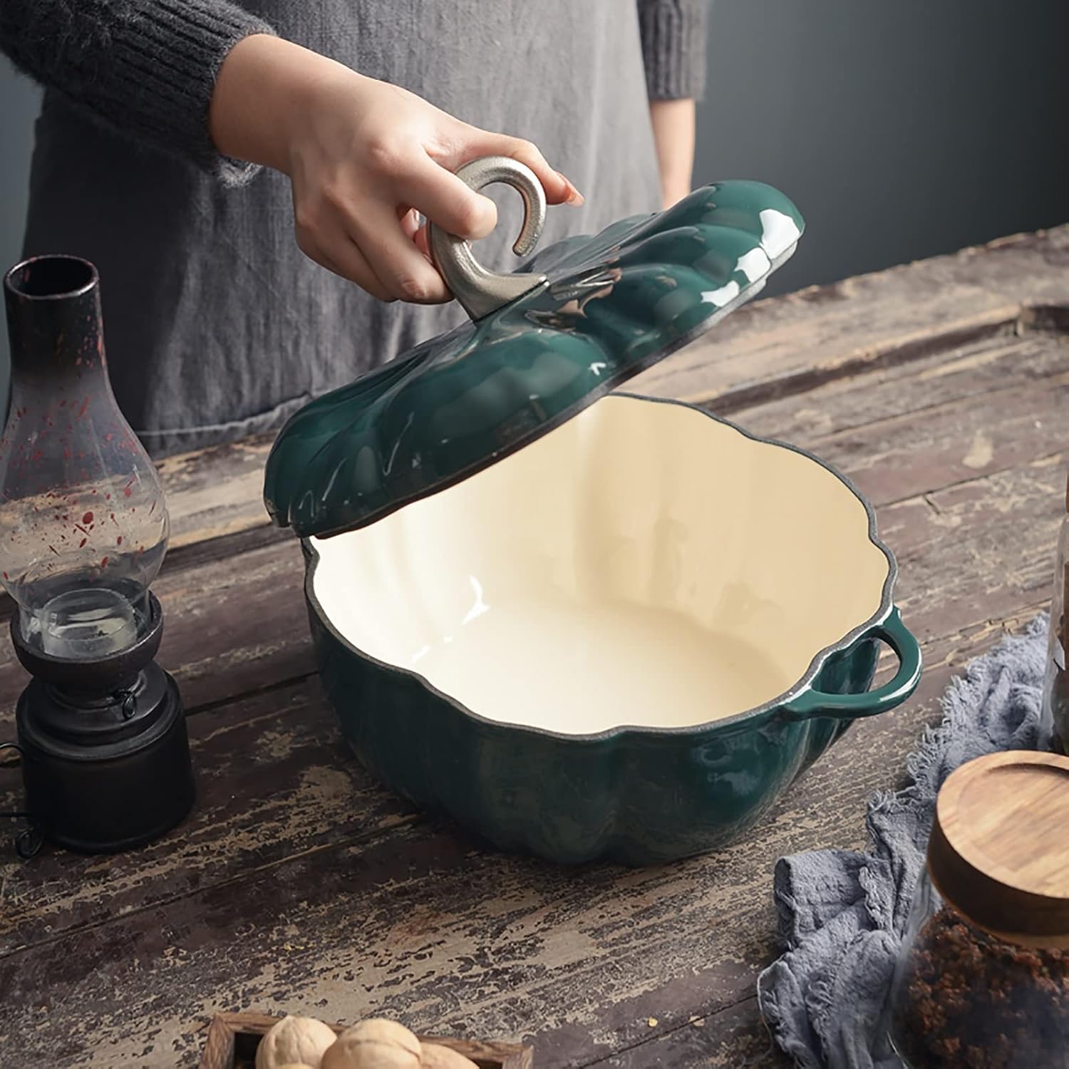 3.7L Dutch Oven Pot with Lid Chef Food Enthusiasts Cast Iron Braiser Dual Handles Enameled Nonstick Soup Pot Induction Universal(Orange)