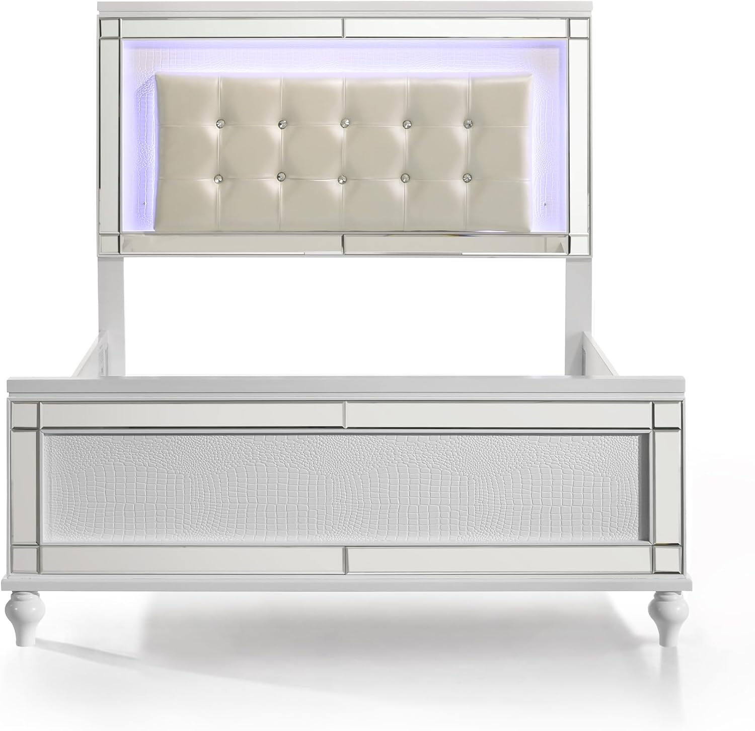 New Classic Furniture Valentino Wood Full Bed, White