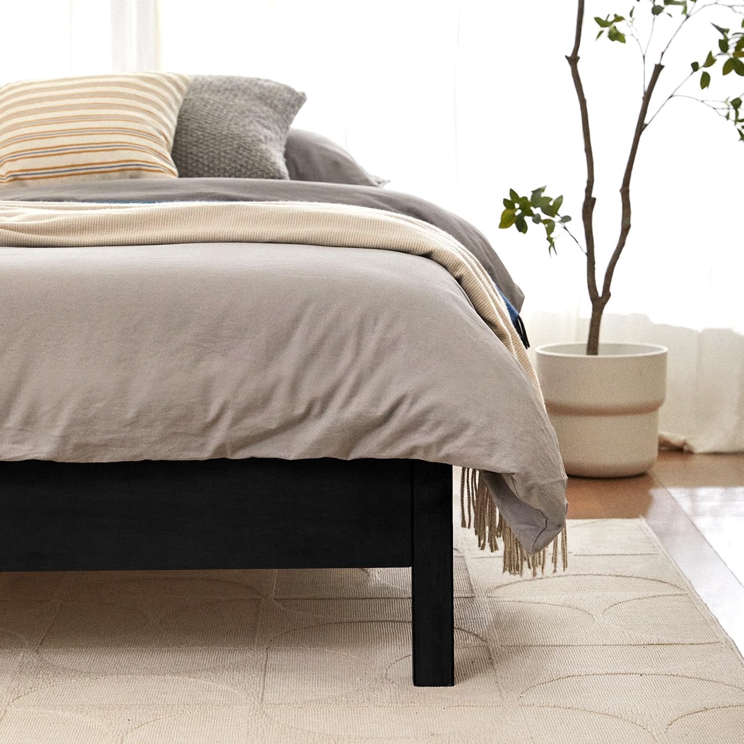LIFEMENT King Bed Frame Signature Wood Platform, Noise Free, Under Bed Storage, No Box Spring Needed, Easy Assembly, Black