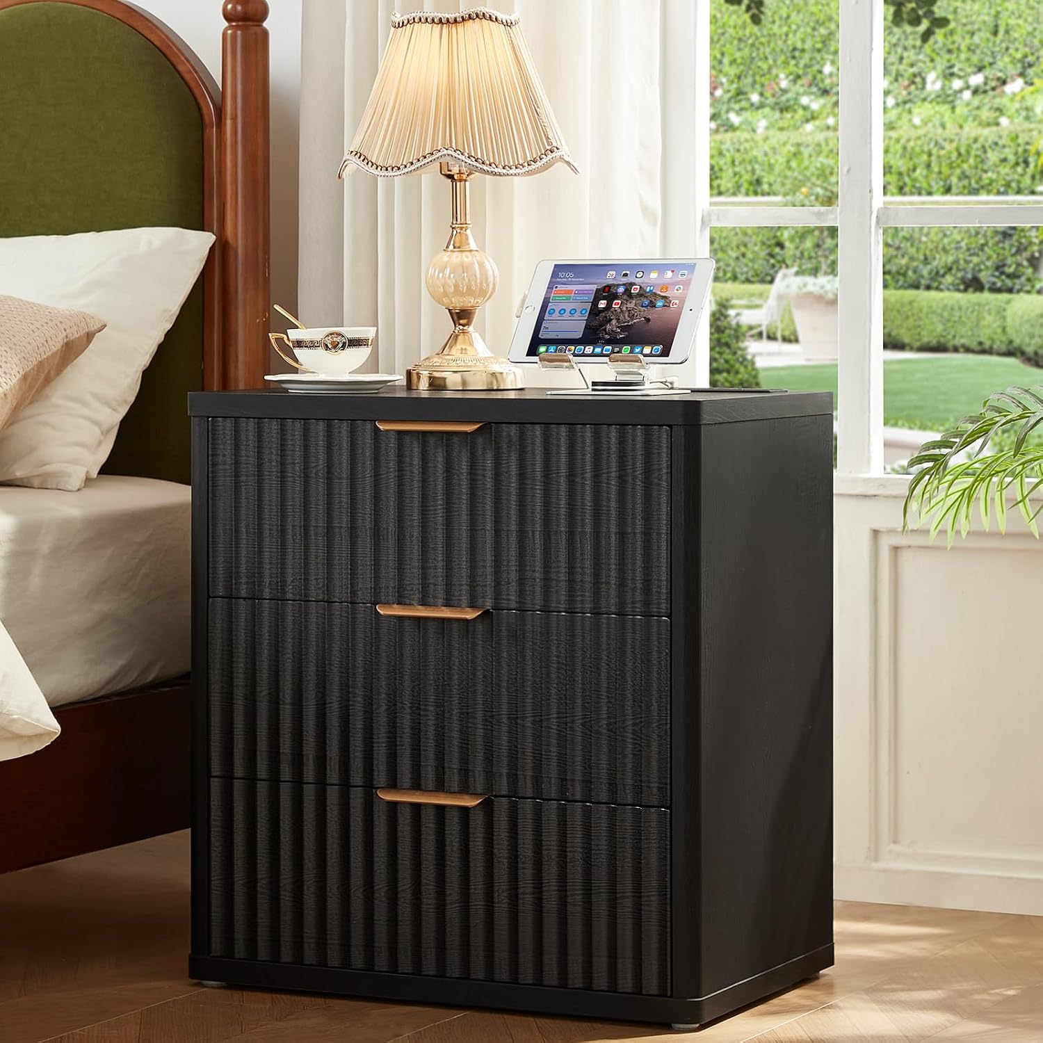 LEYAOYAO Fluted Dresser and 3 Drawers Nightstand Set of 2, Wood 48' Wide Dresser & 23' Night Stand with Charging Station, 3 Piece Bedroom Furniture Set, Chest of Drawers for Home,Living Room,Black