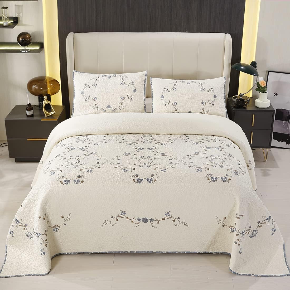 vctops 3-Piece Elegant Floral Embroidered Bedspread Coverlet Set 100% Cotton Reversible Patchwork 1 Quilt and 2 Pillow Shams Full/Queen, Flower B