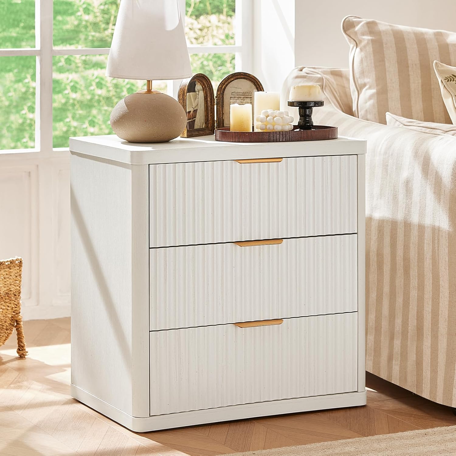 LEYAOYAO Fluted Dresser and 3 Drawers Nightstand Set of 2, Wood 48' Wide Dresser & 23' Night Stand with Charging Station, 3 Piece Bedroom Furniture Set, Chest of Drawers for Living Room,Antique White
