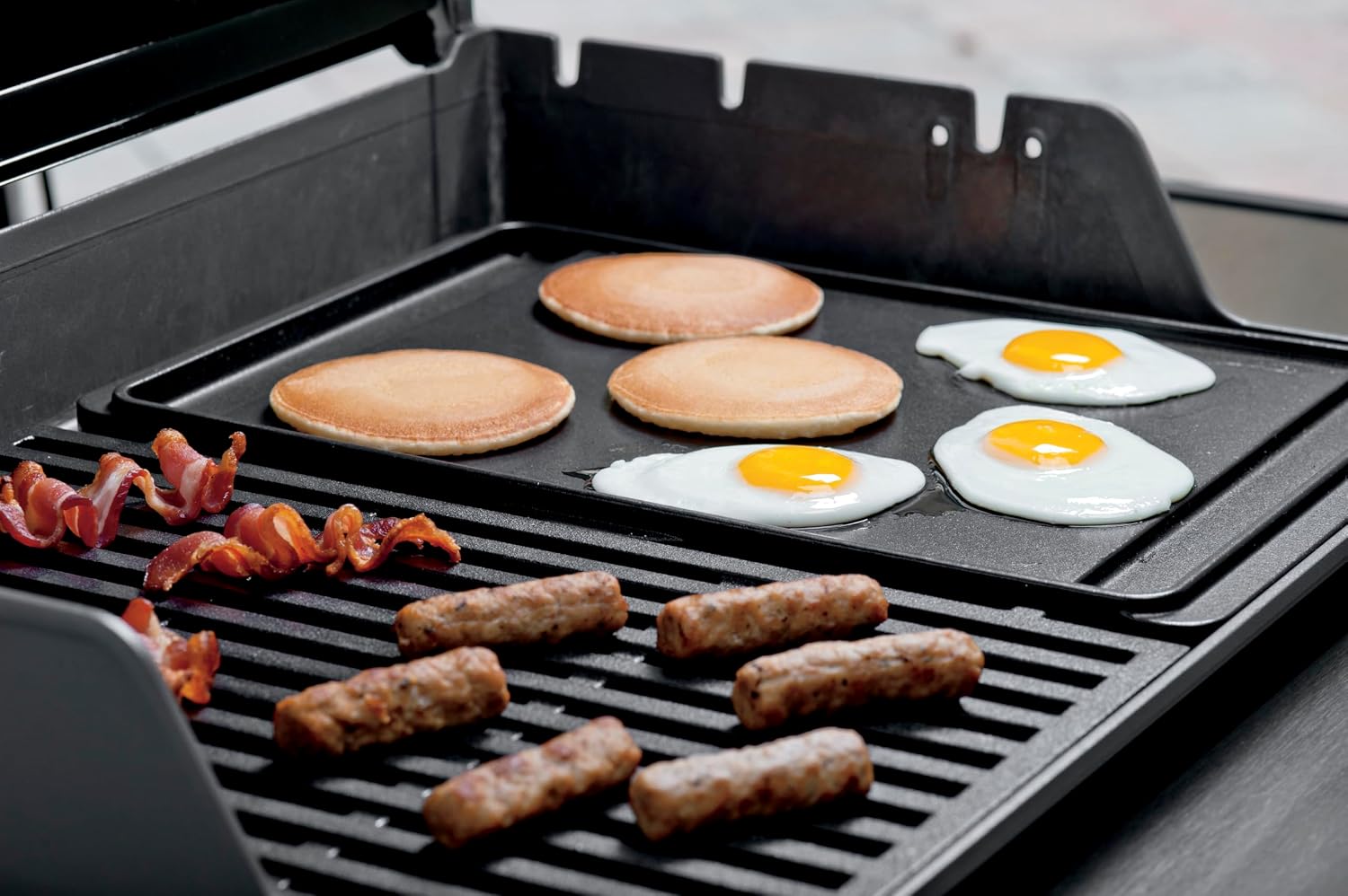Weber Porcelain-Enameled Cast Iron Griddle for Spirit 300 Series