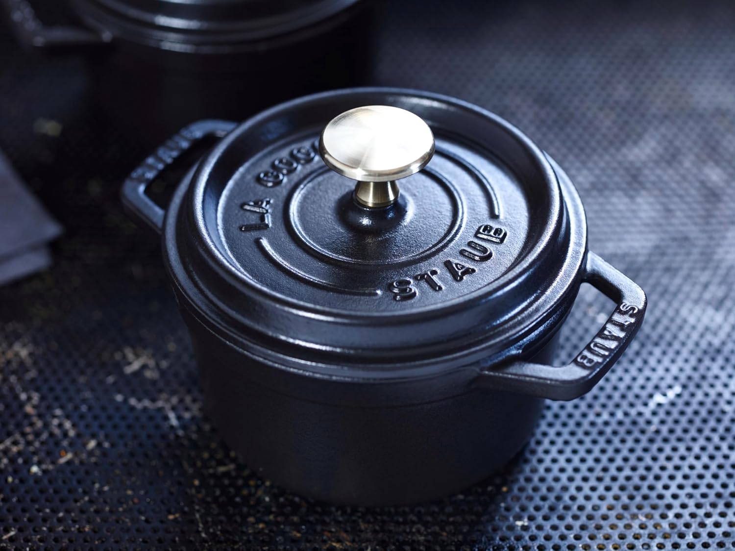 Staub La Cocotte Round 40509-476 Pico Cocotte Round Black 5.5 inches (14 cm) Small, Both Handed Casting, Enameled Pot, Induction Compatible, Japanese Authentic Product