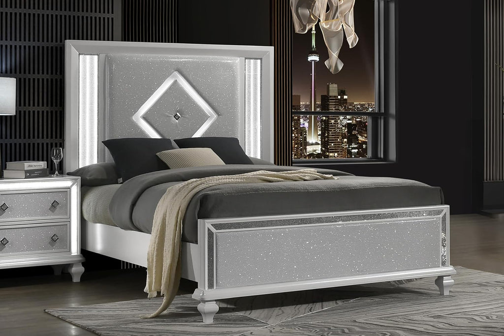 New Classic Furniture Stardust Wood Queen Bed, White