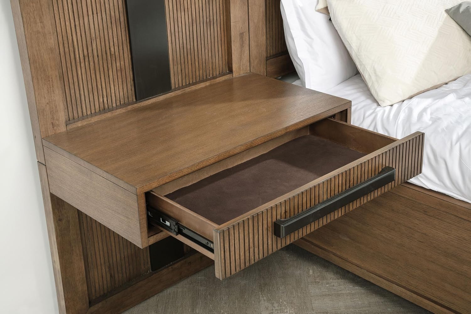 Coaster Home Furnishings Terrace Transitional 5-Piece Bedroom Set Queen Size Wall Panel Storage Bed Frame 58-inch Headboard Ash Brown 224900Q-S5P