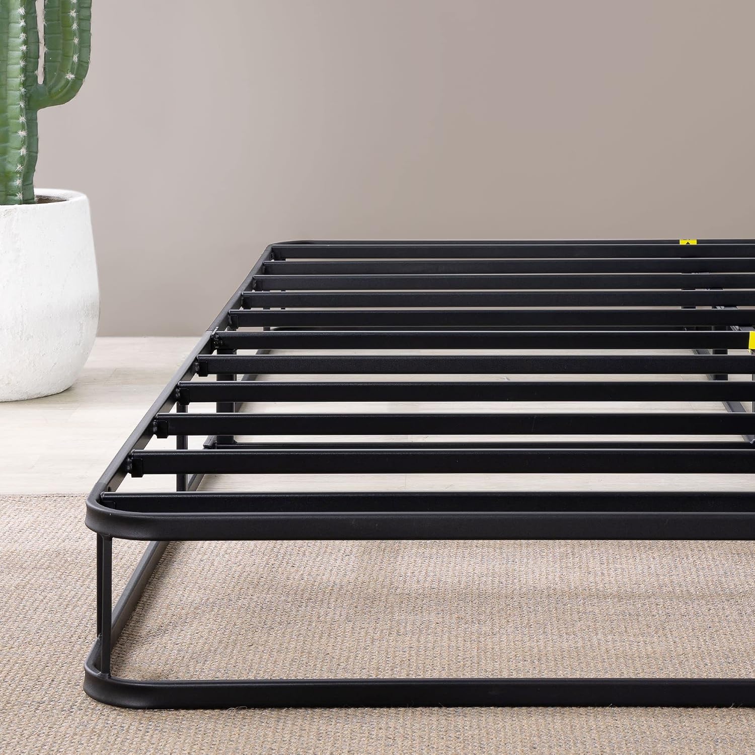 ZINUS 7 Inch Metal Smart Box Spring / 700 lbs Mattress Foundation / Strong Metal Frame / Easy Assembly, California King