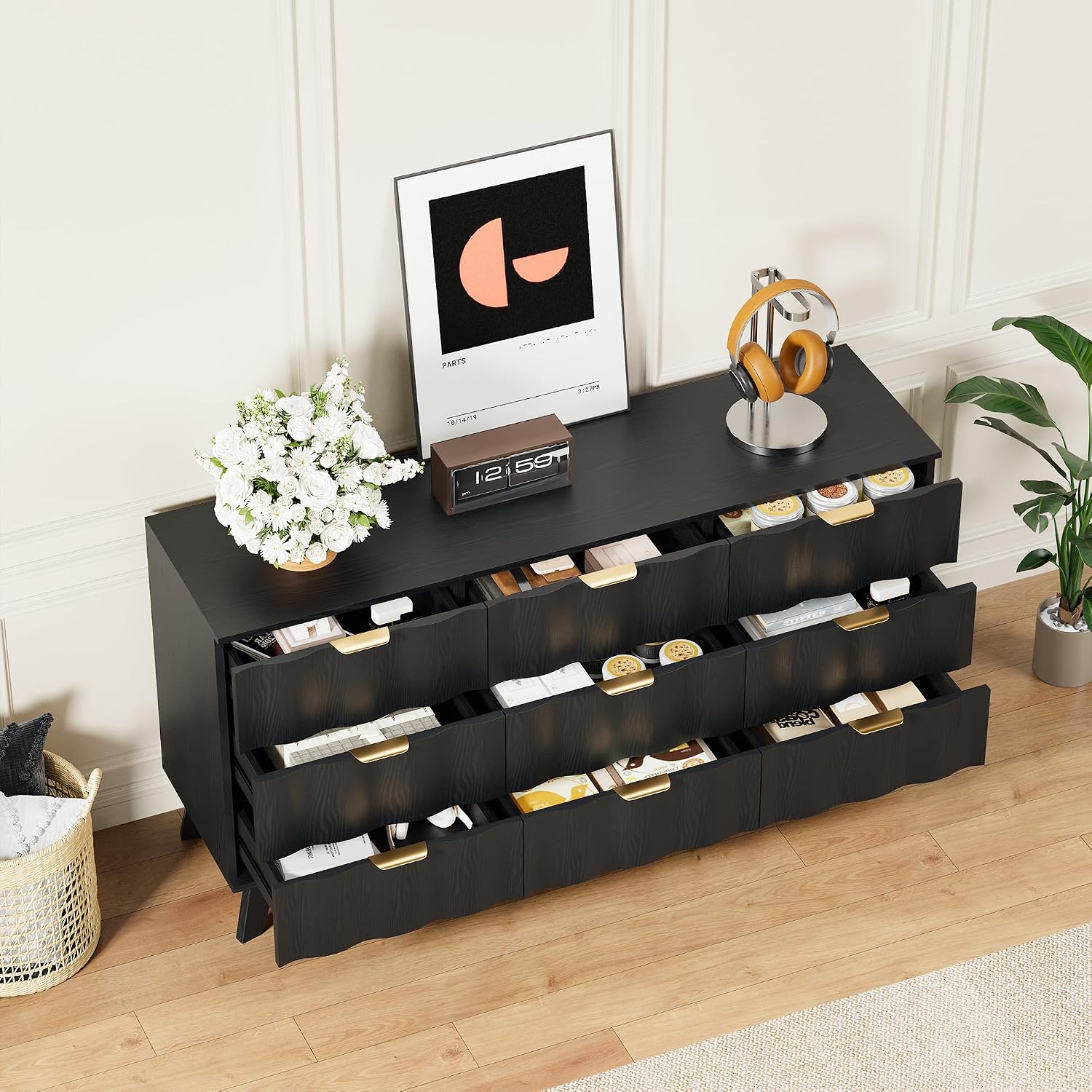 9 Drawer Dresser, Modern Fluted Storage Dresser with Deep Drawers and Metal Handles, Wood Chest of Drawers Storage Organizer for Bedroom, Living Room, Hallway (Black)