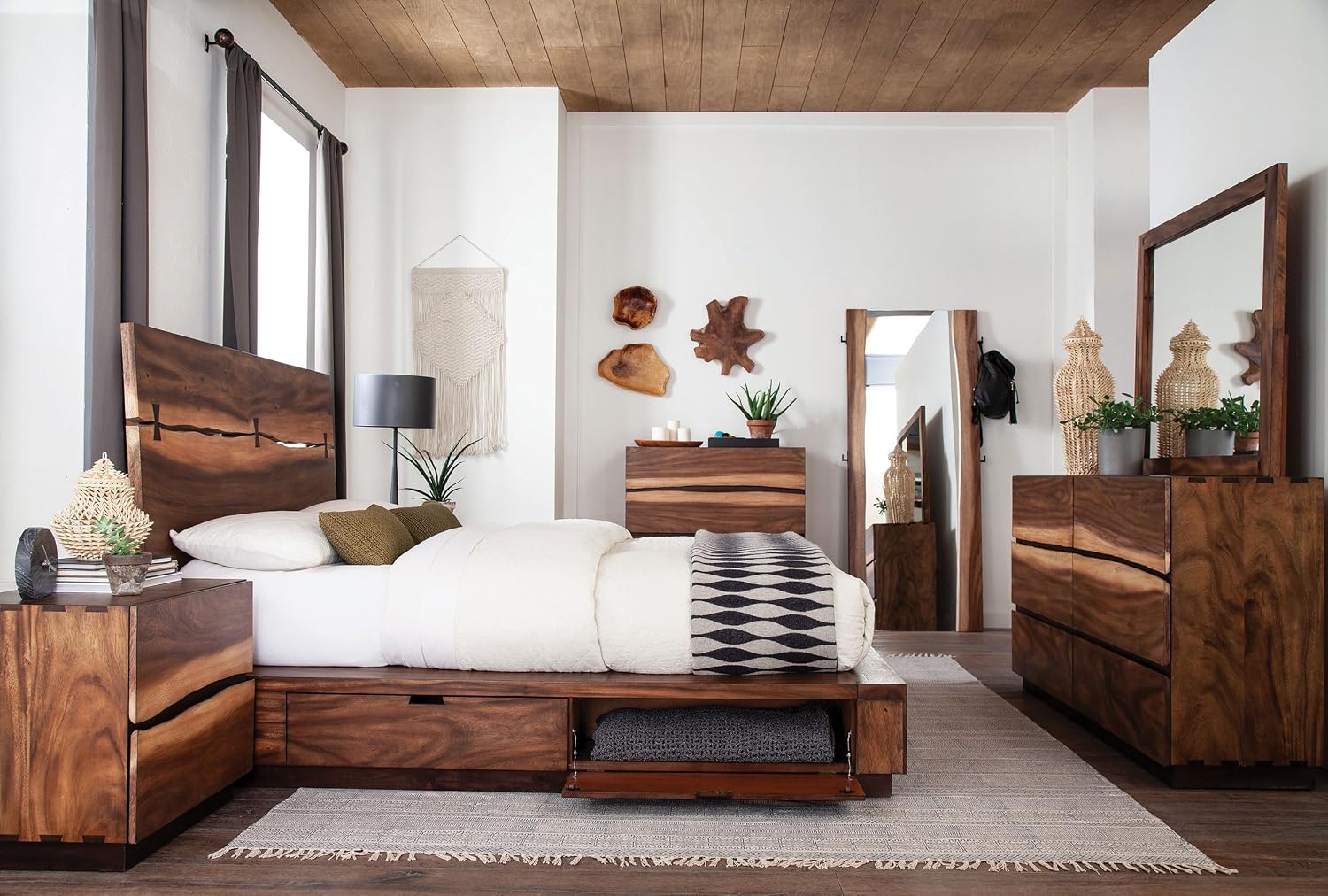 Coaster Home Furnishings Winslow Farmhouse 4-Piece Bedroom Set Live Edge Queen Size Storage Bed Frame 54-inch Headboard Smokey Walnut and Coffee Bean 223250SQ-S4