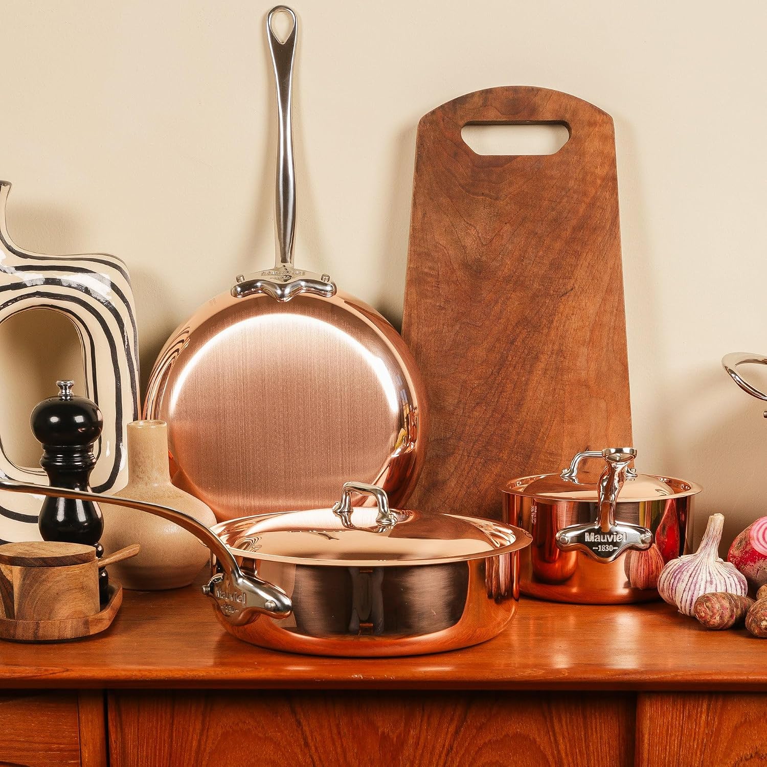 Mauviel M'Heritage 150 S 1.5mm Polished Copper & Stainless Steel Rondeau/Braiser Pan With Curved Lid and Cast Stainless Steel Handle, 3.4-qt, Made In France