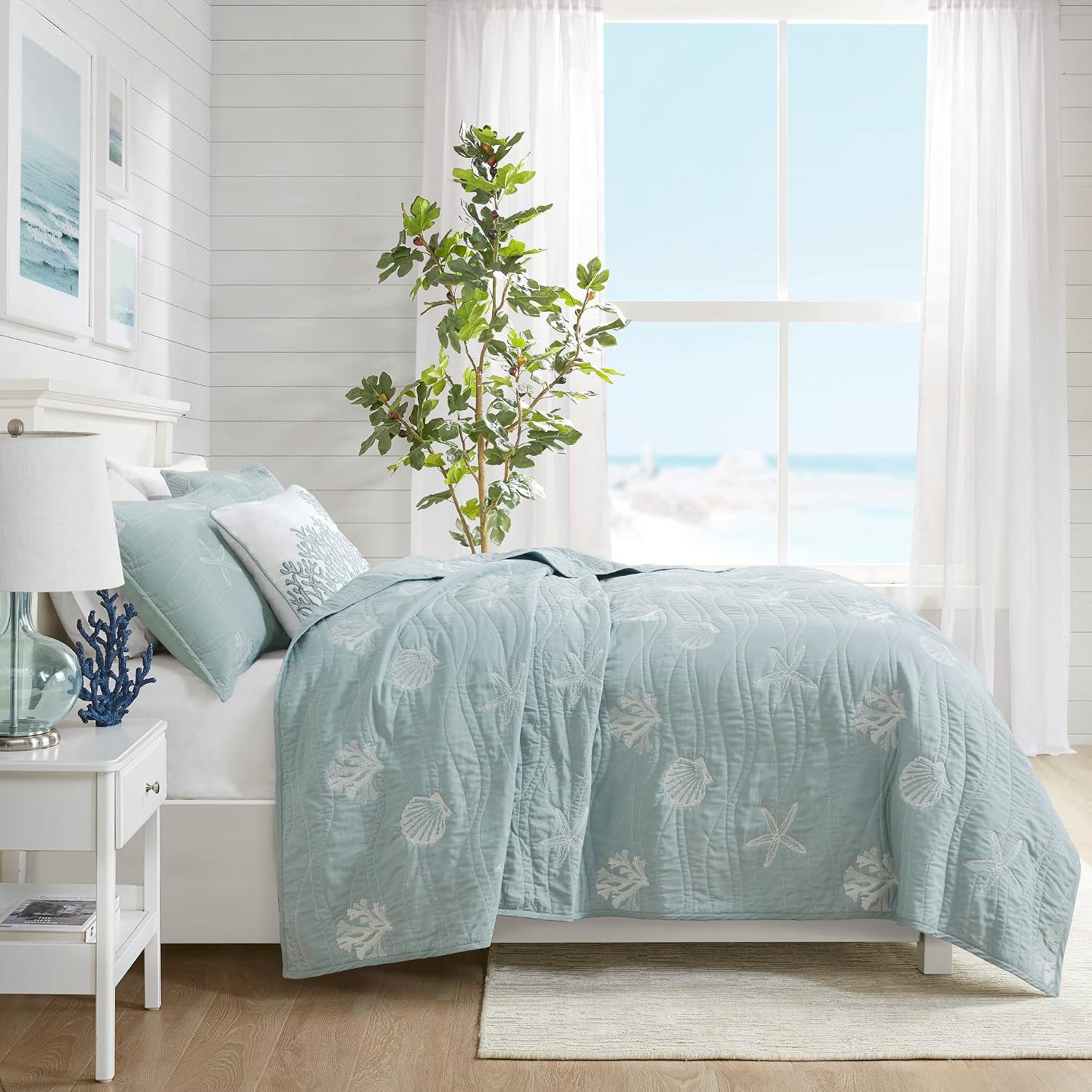 Harbor House Seaside Reversible Cotton Quilt Set Coastal Clam, Starfish, Coral Embroidery, All Season, Pre-Washed Coverlet Bedding Layer, Decorative Pillow, Full/Queen(90'x90') Seafoam 4 Piece