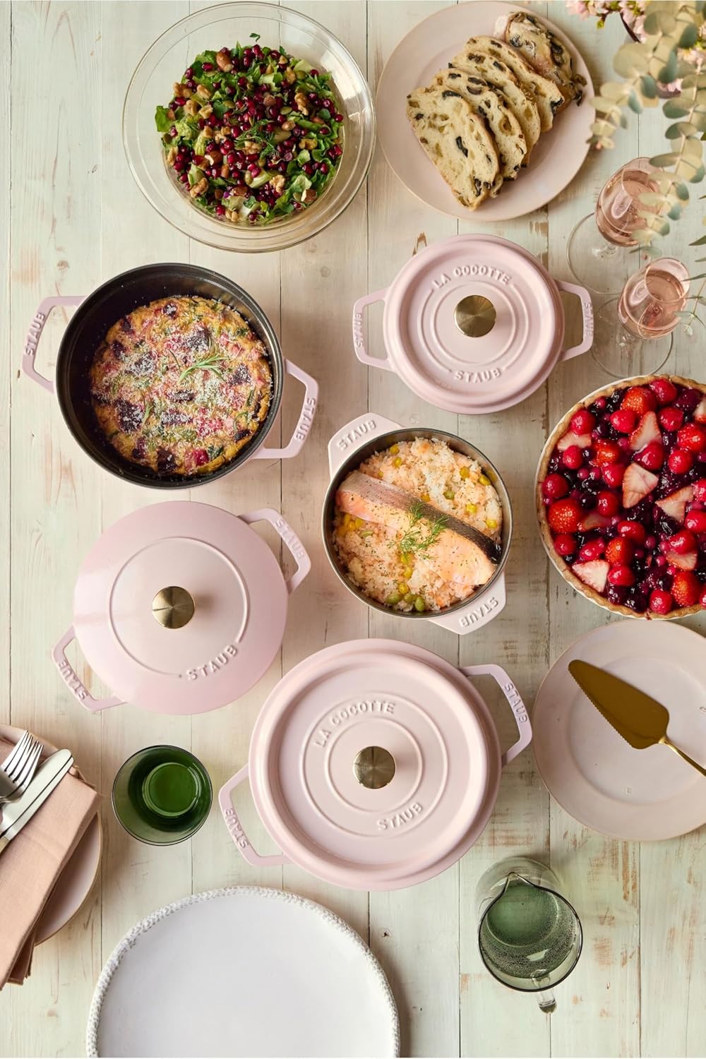staub Cocotte Round Sorbet Rose Z1030-215 'Pico Cocotte Round Sorbet Rose 8.7 inches (22 cm) Pink Two-Handed Casting, Enameled Pot, Induction Compatible, Serial Number Included