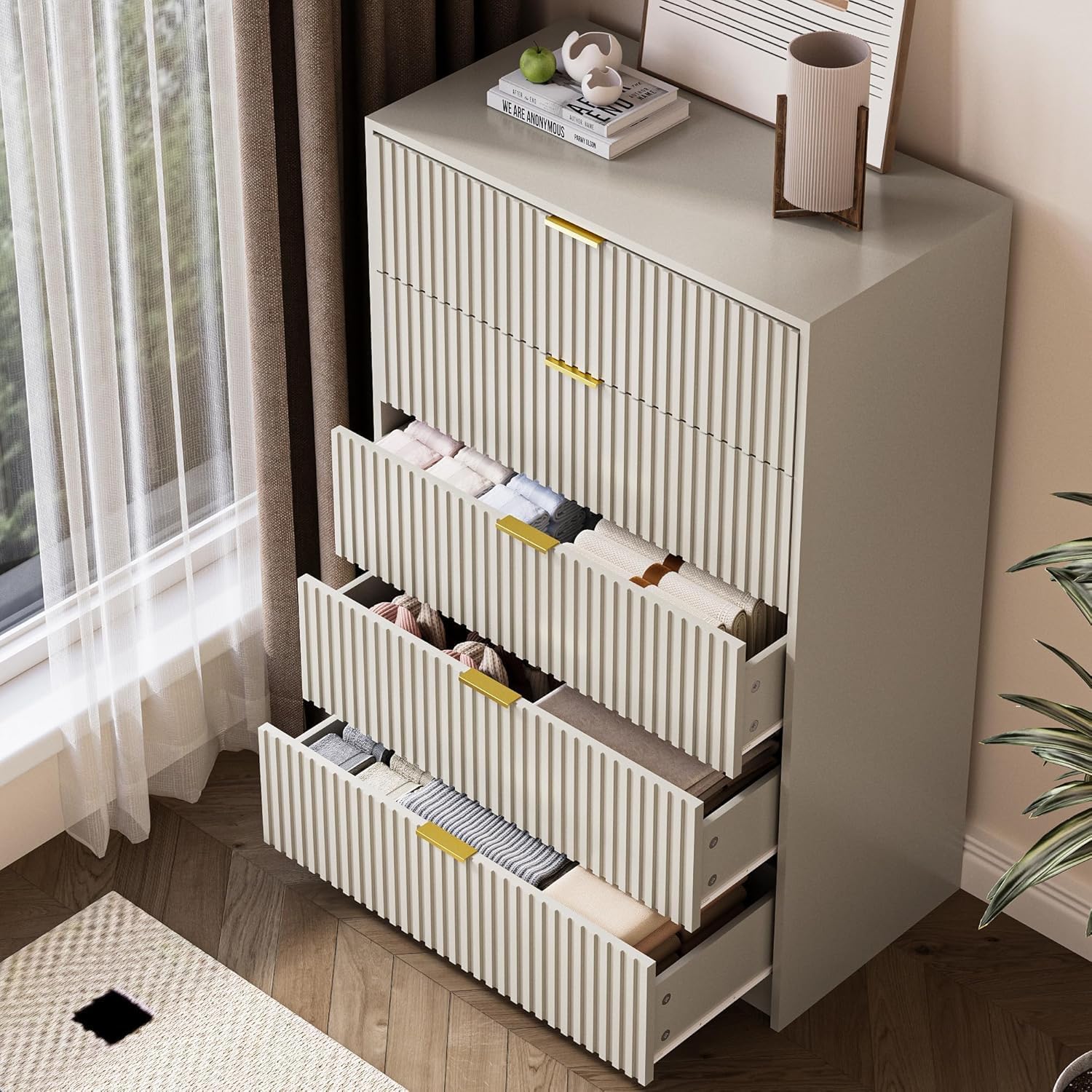 MAISONARIA 3-Piece Dresser Bedroom Set, 5 Drawer Dresser & 3 Drawer Nightstands with Gold Handles, Fluted Wood Chest of Drawers for Bedroom, Living Room, Entryway, Beige