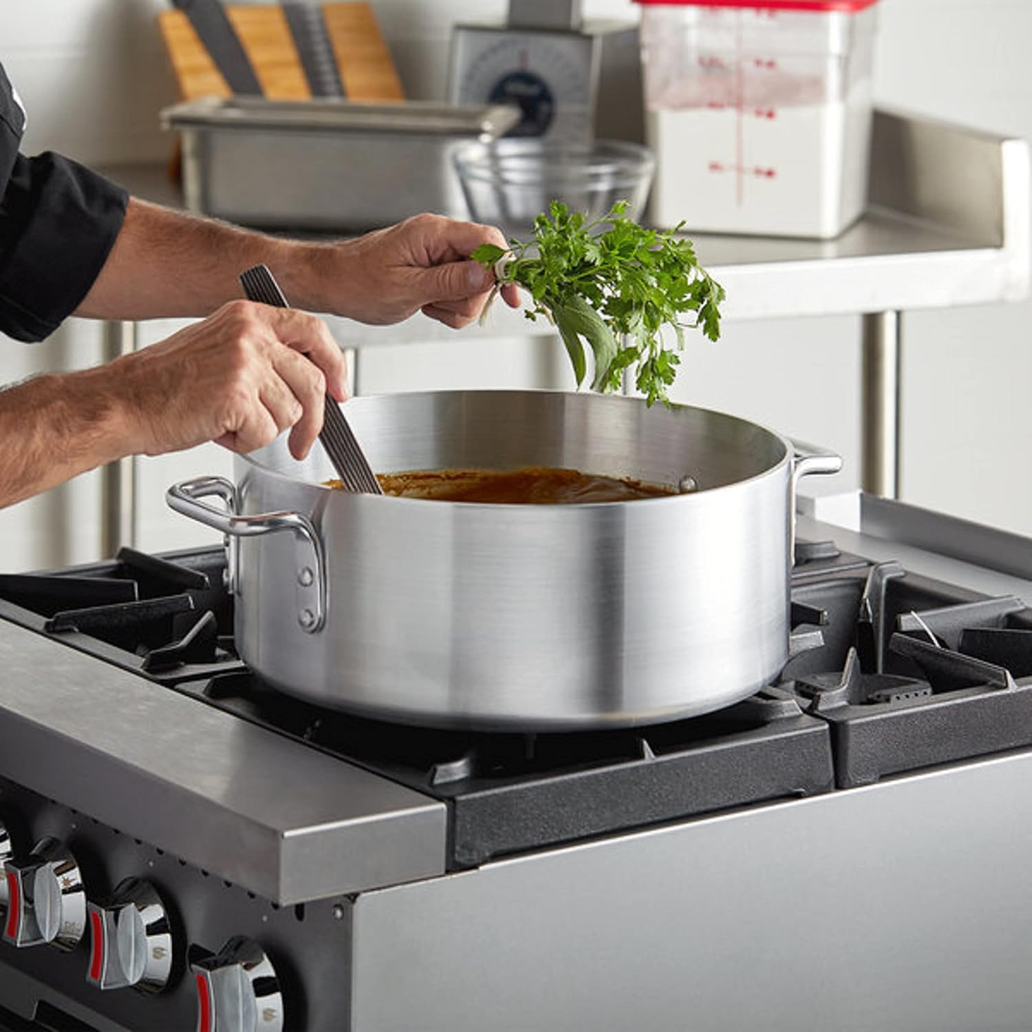 TrueCraftware- 14 qt. Aluminum Brazier Pot with Cover 6mm Thickness- Heavy Weight Cookware Braiser Braising Pan Perfect Roasting Baking Sauteing Searing and Pan Frying Mirror-Finished