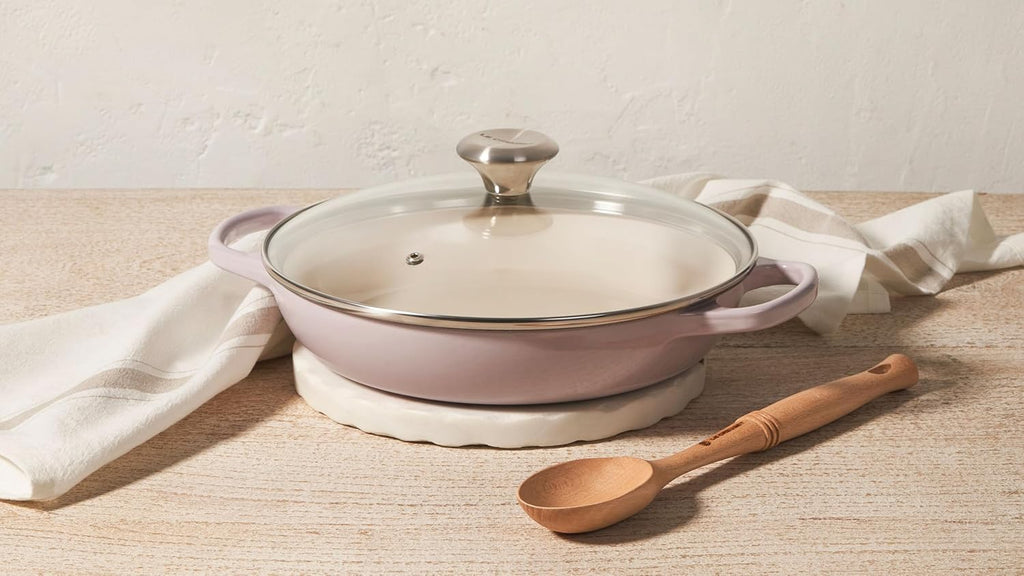 Le Creuset Enameled Cast Iron Signature Round Braiser with Glass Lid, 2.25 qt., White