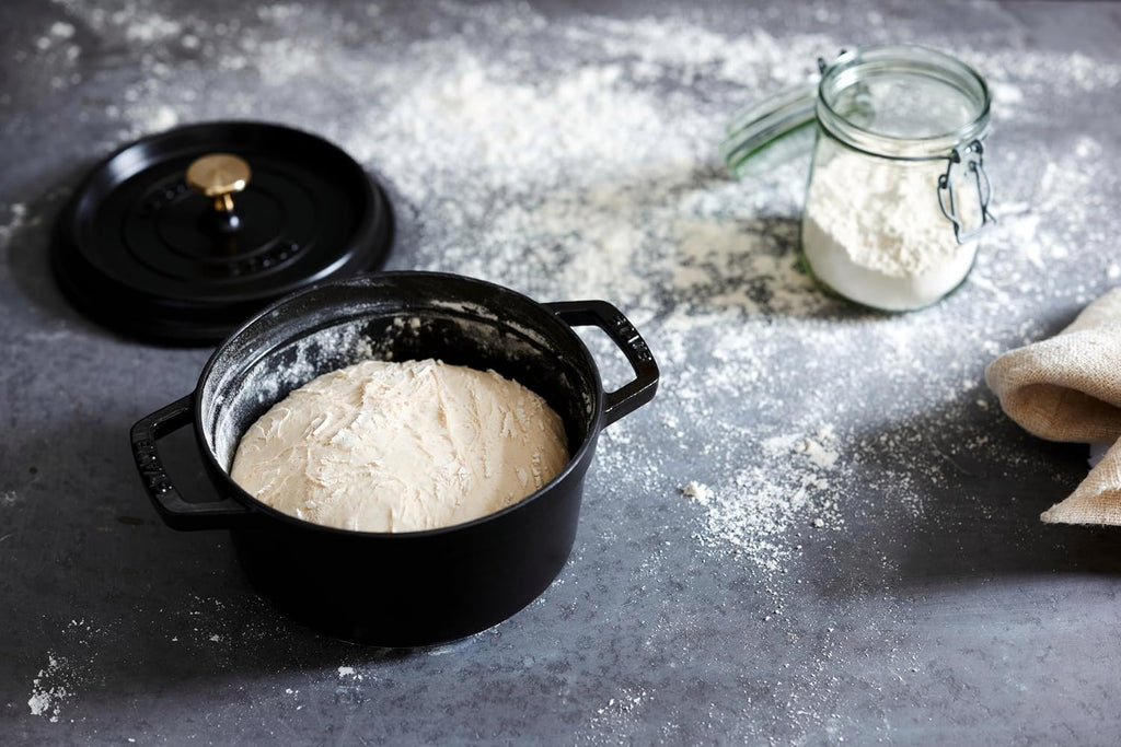 Staub La Cocotte Round 40509-476 Pico Cocotte Round Black 5.5 inches (14 cm) Small, Both Handed Casting, Enameled Pot, Induction Compatible, Japanese Authentic Product