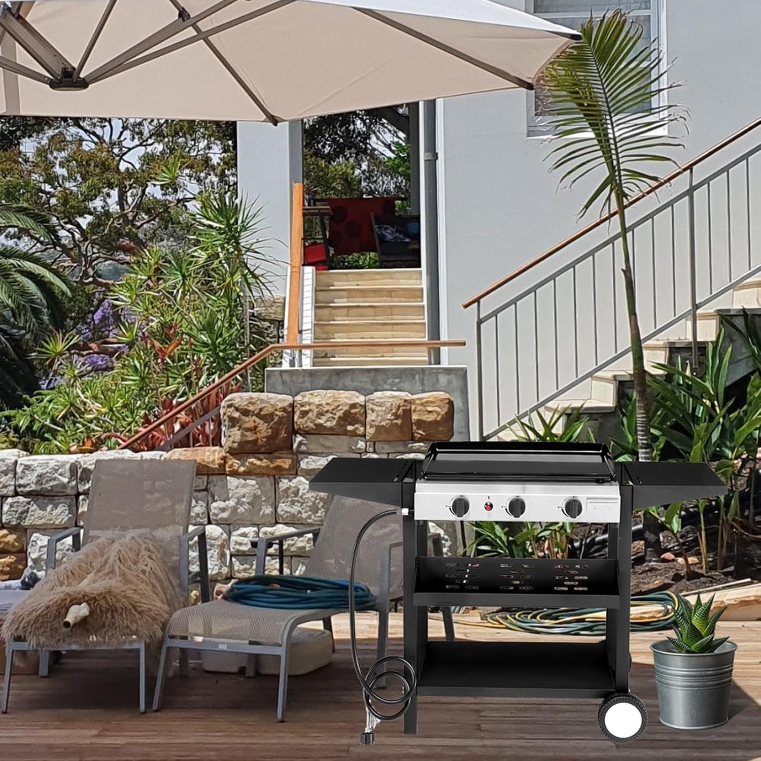 3-Burner Flat Top Gas Griddle Cooking Station with Ceramic Coated Cast Iron Pan, 30,000 BTU Propane Fuelled Griddle Station with Side Shelves & Spice Rack for Outdoor Barbecue Backyard Cookout