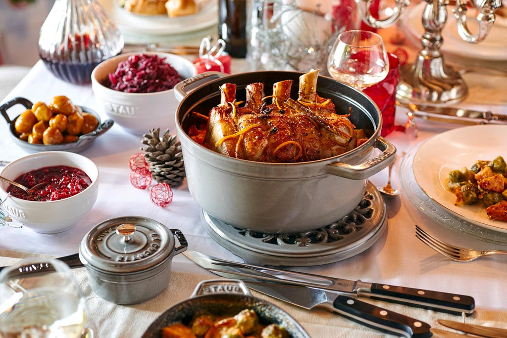 STAUB Cast Iron Roaster/Cocotte, Round, 34 cm, 12.6 L, Graphite Grey