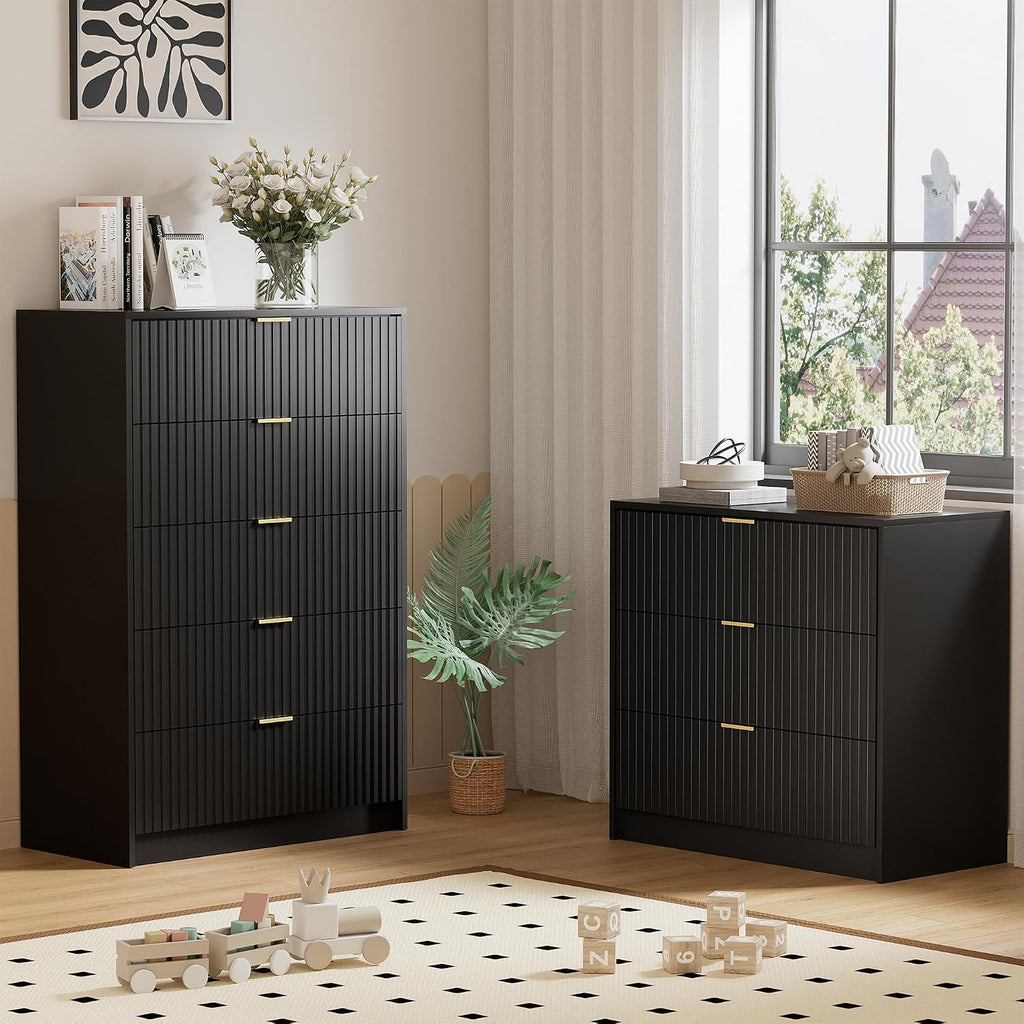 Furniway Black Dresser for Bedroom, Modern Dresser with 3 Drawers and Smooth Slides, Wide Chest of Drawers with Golden Handles for Bedroom, Living Room, Closet, 15.7' D x 31.5' W x 29.6' H