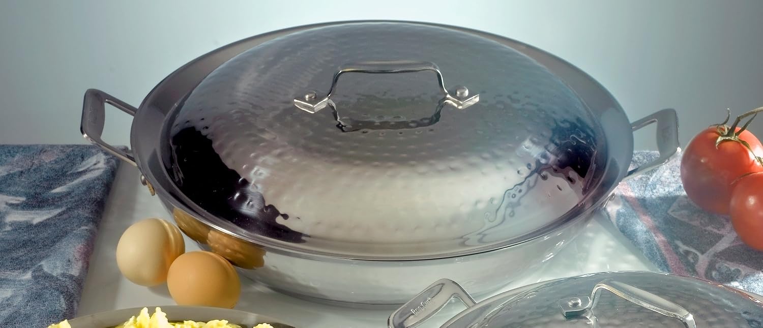 Bon Chef 60006HF Stainless Steel Induction Bottom Cucina 13' Braiser Pan with Lid, Hammered Finish, 3-1/2 Quart Capacity, 16-19/32' Length x 13-3/32' Width x 5-19/32' Height