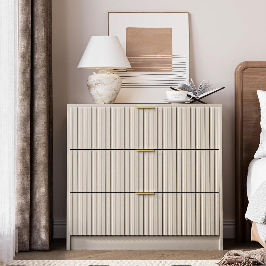 MAISONARIA 3-Piece Dresser Bedroom Set, 5 Drawer Dresser & 3 Drawer Nightstands with Gold Handles, Fluted Wood Chest of Drawers for Bedroom, Living Room, Entryway, Beige
