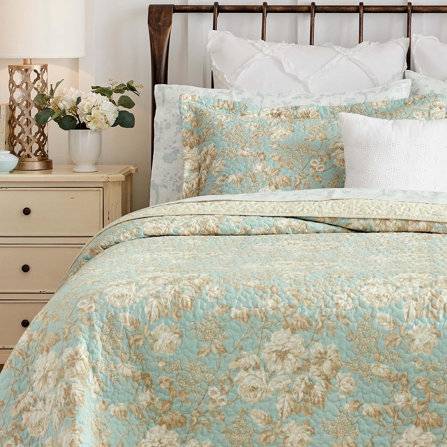 Laura Ashley Home - King Quilt Set, Cotton Reversible Bedding with Matching Shams, Bedroom Decor Ideal for All Seasons (Brompton Green, King)