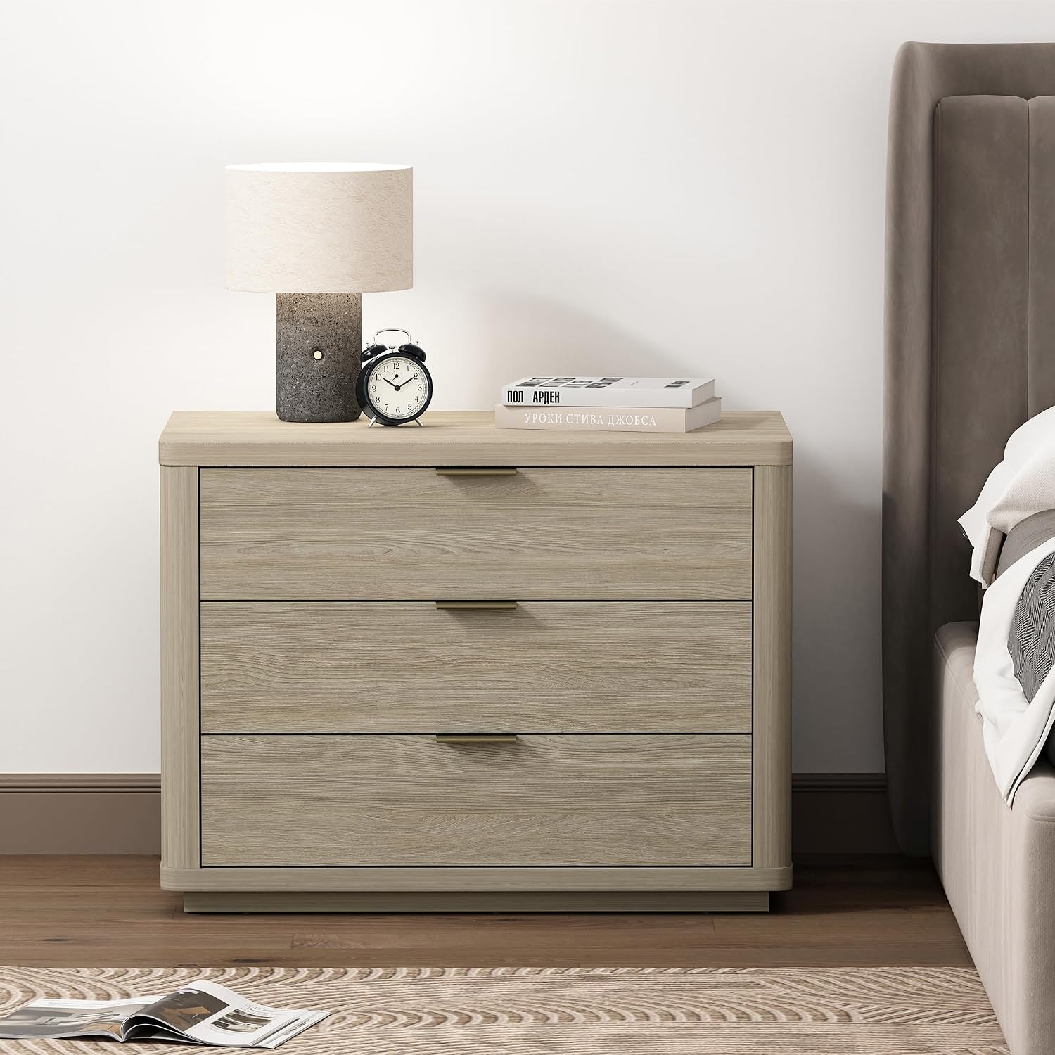 Manhattan Comfort Evelyn Nightstand with 3 Drawers, Minimalist Wood Grain Bedside Table with Rounded Corners and Raised Base, Modern End Table for Bedroom, Entryway, or Living Room in Natural Oak