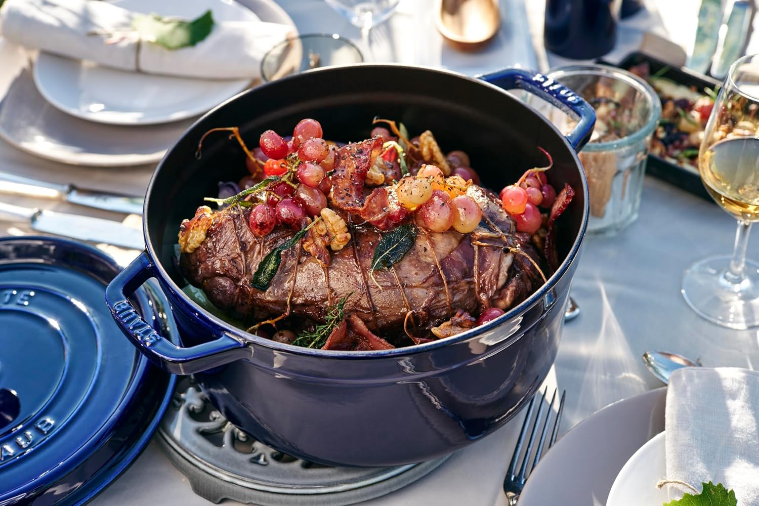 STAUB Cast Iron Roaster/Cocotte, Round, 5 L, Dark Blue, 26 cm