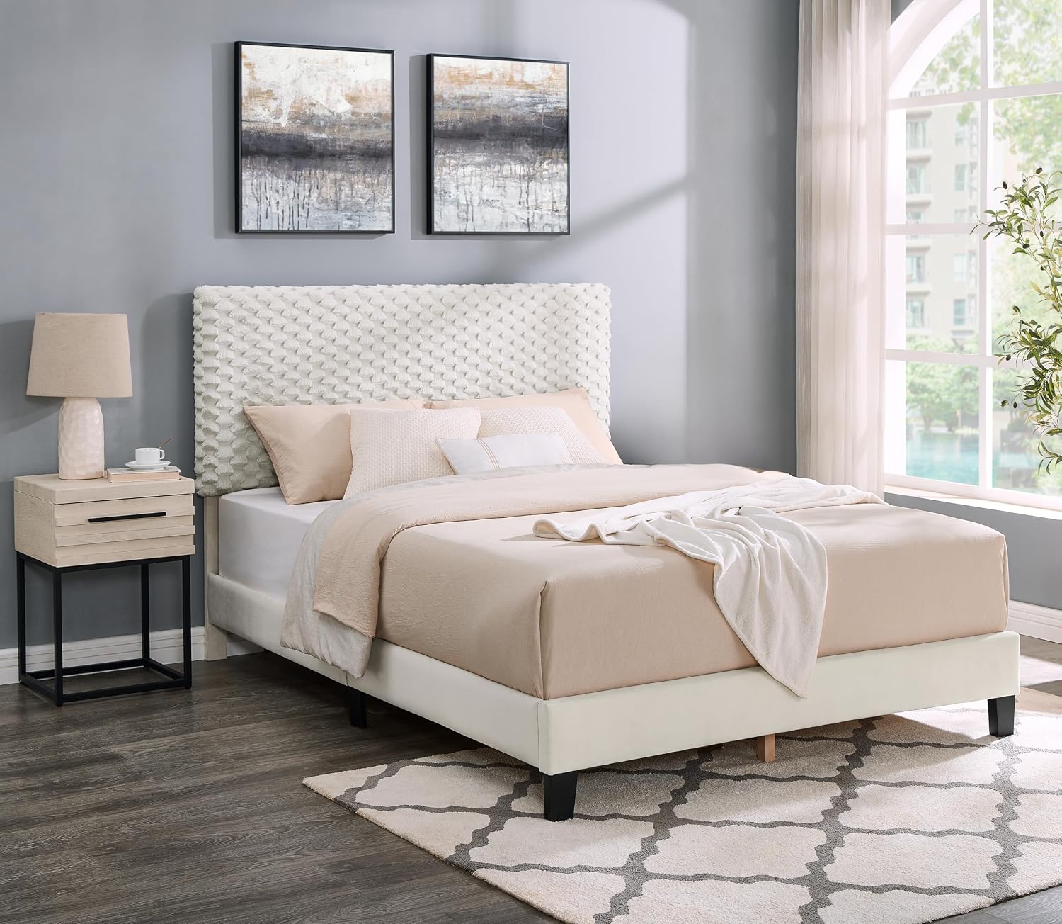 Roundhill Furniture Findlay 2-Piece Bedroom Set, Plush 3D Upholstered Bed with Nightstand, Full