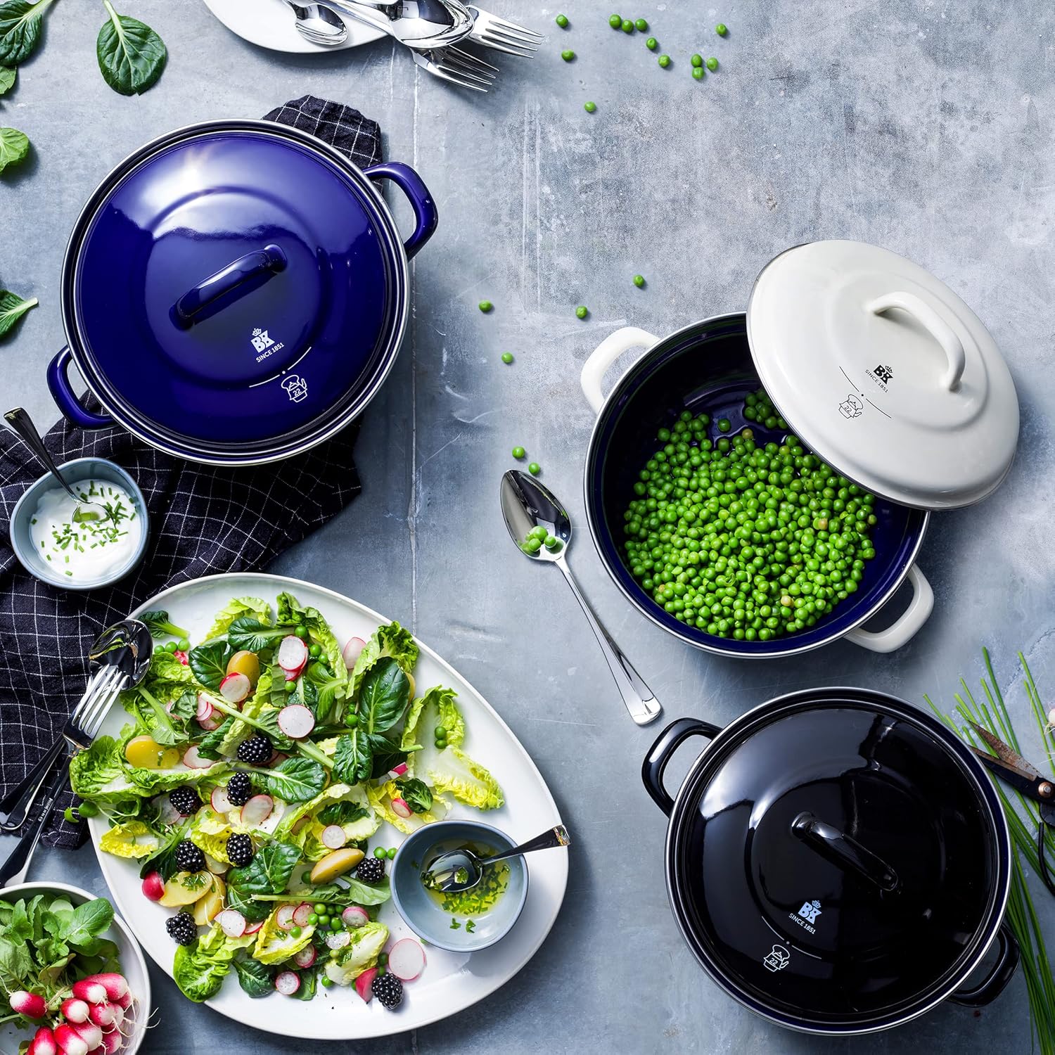 BK Indigo Dutch Heritage Round German Enamelled Casserole with Lid with PFAS-Free Ceramic Non-Stick Coating, 22 cm/3.3 Litre, Induction, Dishwasher Safe, Oven Safe, Black