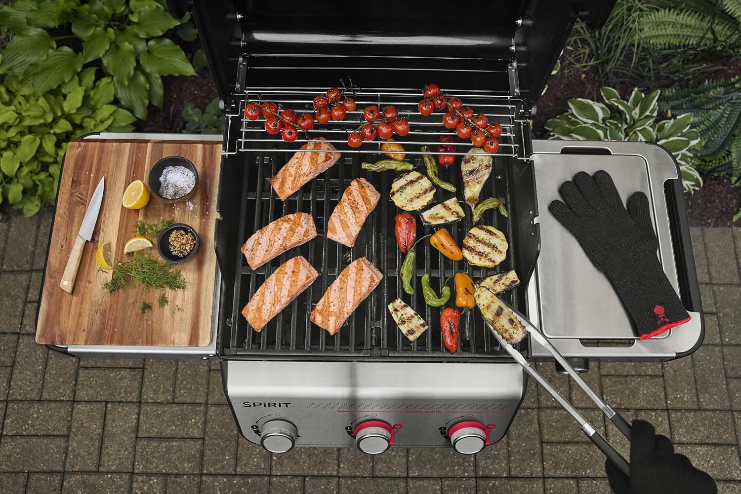 Weber Spirit EP-325 Natural Gas Grill for Outdoor Cooking and BBQ, 3 Boost Burners, Black
