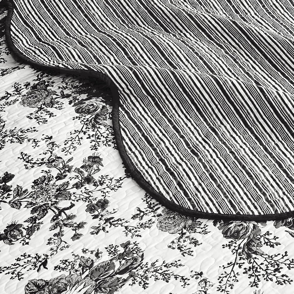 Wonderful 100% Cotton Black Floral Quilt Set King Size Bedding Sets with Pillow Shams and Bed Skirt, 4 Pieces Floral Bedspread Coverlet Set, Quilted Blanket Bed Cover for All Season, 104'x90'