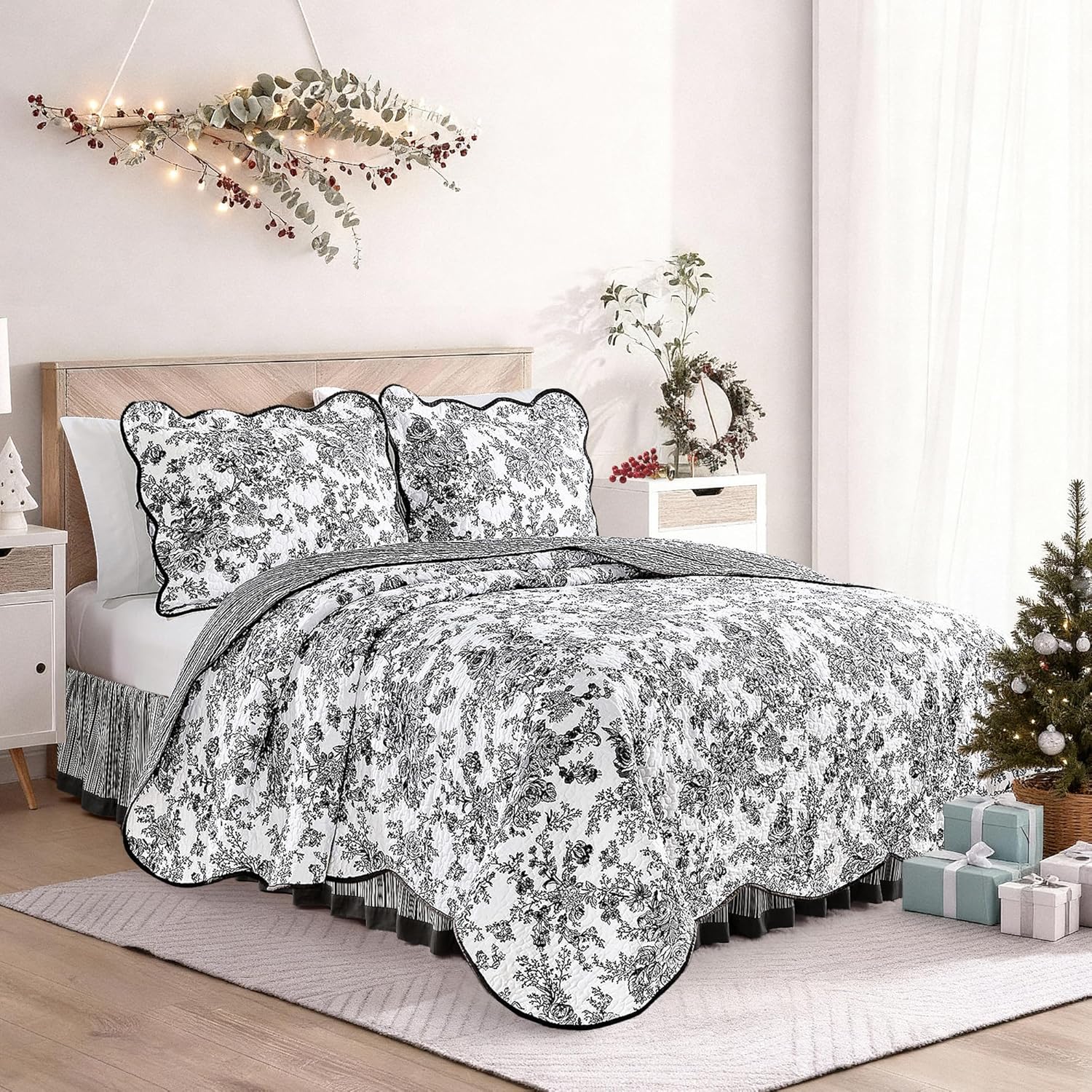 Wonderful 100% Cotton Black Floral Quilt Set King Size Bedding Sets with Pillow Shams and Bed Skirt, 4 Pieces Floral Bedspread Coverlet Set, Quilted Blanket Bed Cover for All Season, 104'x90'