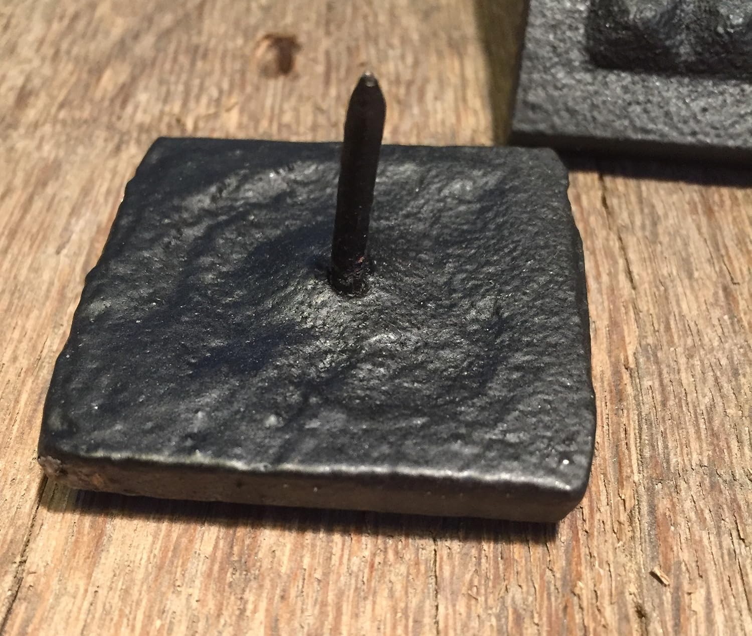 1.5' POINTED HEAD CLAVOS NAILS (100-Nails)