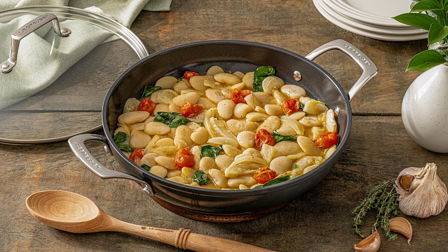 Le Creuset Essential Non-stick Ceramic Shallow Braiser with Glass Lid, 3.5 qt.
