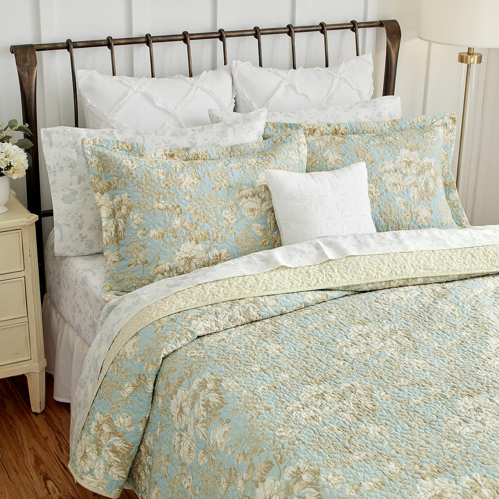 Laura Ashley Home - King Quilt Set, Cotton Reversible Bedding with Matching Shams, Bedroom Decor Ideal for All Seasons (Brompton Green, King)